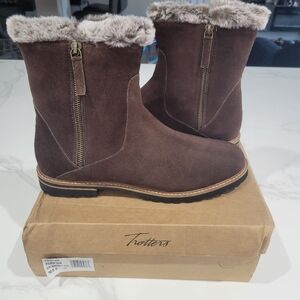 Trotters Women's Brown Suede Boots Size 10.5